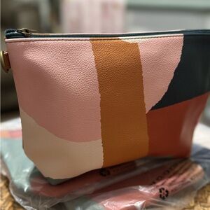 Thirty-One Tapered Pouch in Deco Patchwork NEW